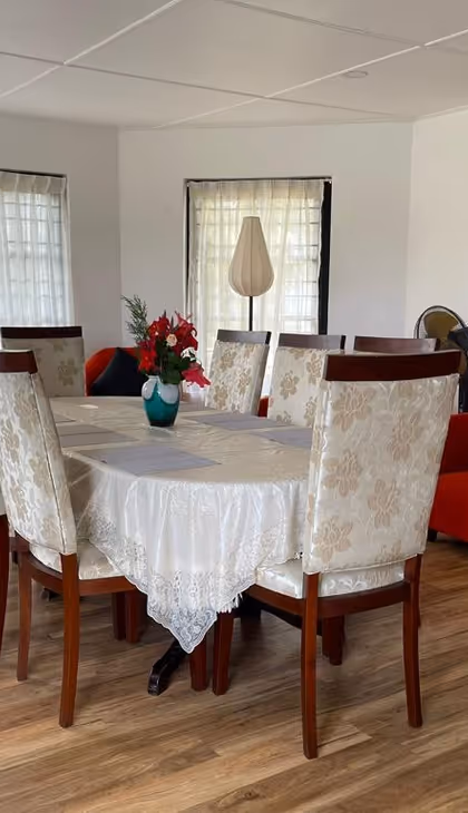 Dine-in Area